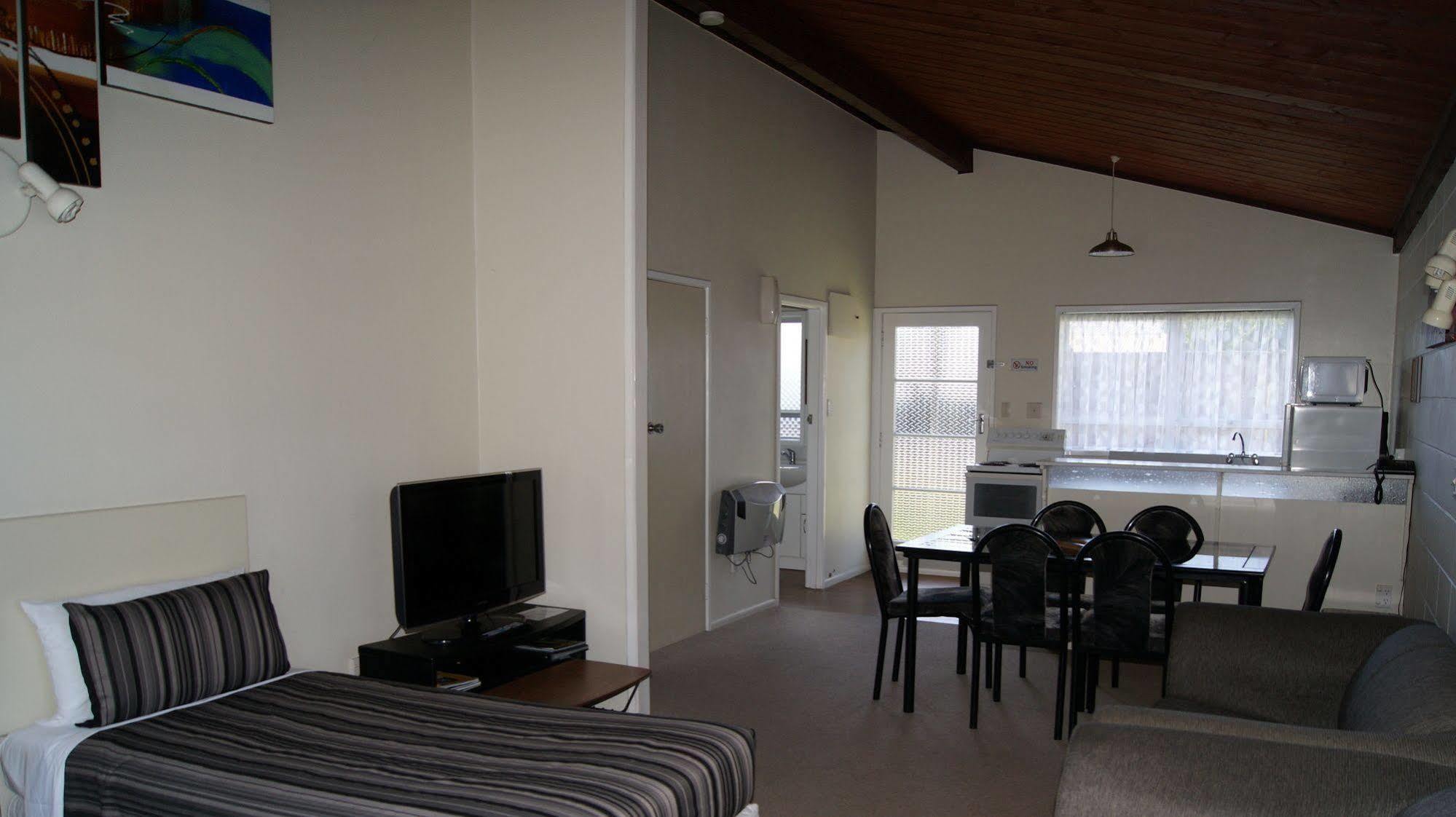 Tourist Court Motel Whakatāne Exterior foto